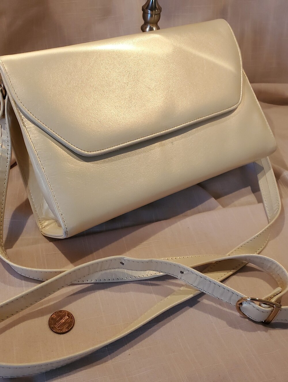 Classic Cream Crossbody Shoulder Bag - Elegant Everyday Style